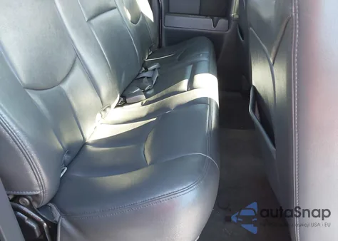 2005 Chevrolet Silverado 1500 Lt from USA, damaged, VIN 1GCEK19B35Z344466